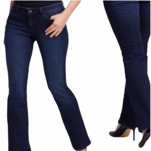 Ann Taylor Medium Fit Lindsay Waist High Rise wide leg dark wash EUC jeans 12